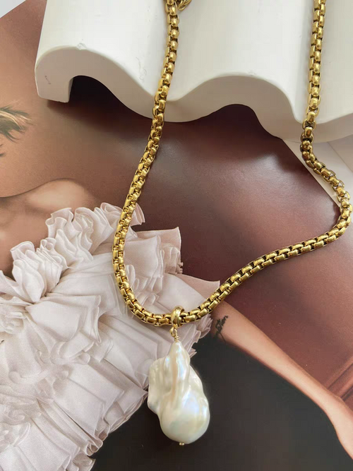 French Vintage: Luxuriöse Barockperlen Statement-Kette mit grober Gliederkette